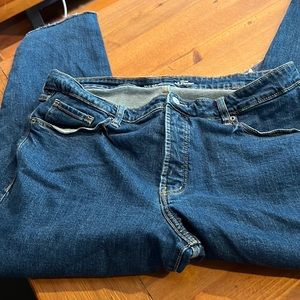 Ladies Old Navy High Rise Straight Jeans size 18